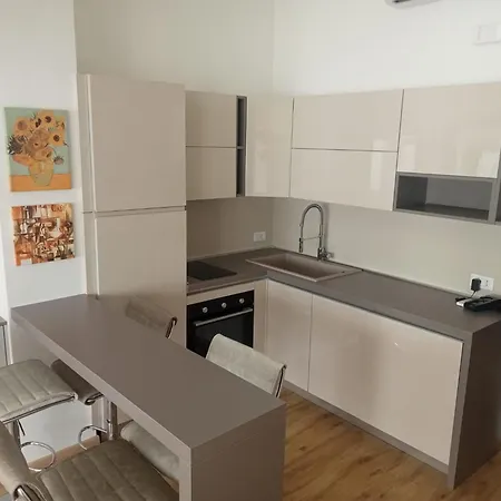 Arthome Appartamento *