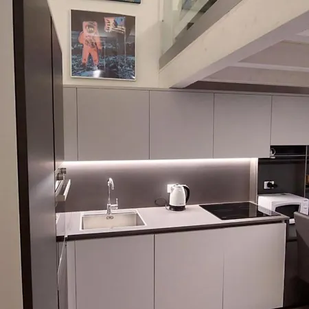 Arthome Apartament *