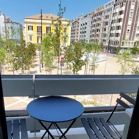 Arthome Apartment